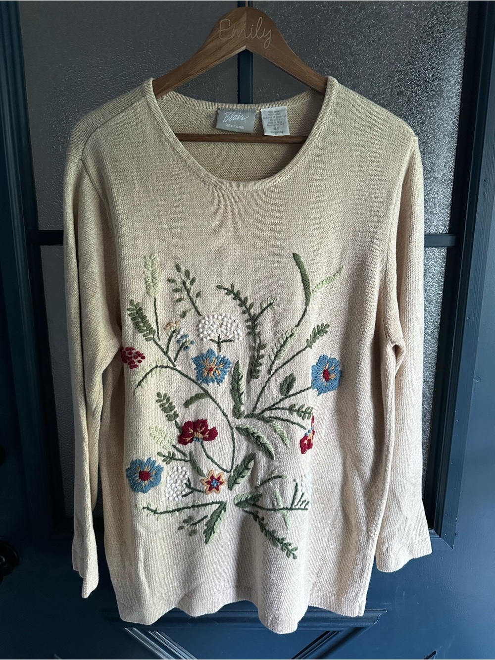 Vintage Blair Cream Sweater with Multicolor Floral Embroidery